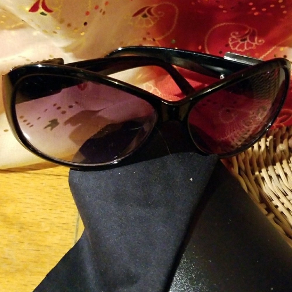 Black Wide Frame Sunglasses